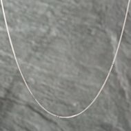 Pre-Owned Platinum 18 Inch Box Chain 43041006