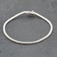 Pre-Owned 14ct White Gold 2.00ct Brilliant Cut Diamond 7 Inch Tennis Bracelet 43071016