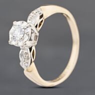 Pre-Owned 9ct Two Colour Gold 0.20ct Brilliant Cut Diamond Solitaire Ring 43121103
