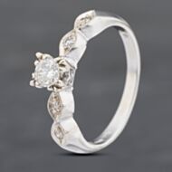 Pre-Owned 9ct White Gold 0.23ct Brilliant Cut Diamond Solitaire Ring 43121116