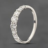 Pre-Owned Platinum 0.70ct Brilliant Cut Diamond Graduated Seven Stone Ring 43121188