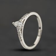 Pre-Owned Platinum 0.40ct Pear Cut Diamond Shoulder Set Solitaire Ring 43121345