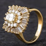 Pre-Owned 14ct Yellow Gold 1.75ct Diamond Multi Cut Ballerina Design Cluster Ring 4312163