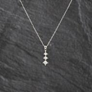 Pre-Owned 9ct White Gold 0.25ct Princess Cut Diamond Three Stone Dropper Pendant & 16-18 Inch Trace Chain 43141336