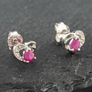 Pre-Owned White Gold 0.38ct Pear Cut Ruby & Diamond Heart Stud Earrings 43171092