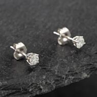 Pre-Owned 14ct White Gold 0.25ct Brilliant Cut Diamond Stud Earrings 43171142