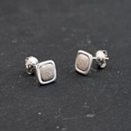 Pre-Owned 9ct White Gold 7mm Stud Earrings 43171398