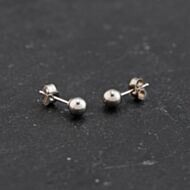Pre-Owned White Gold 3mm Ball Stud Earrings 43171400