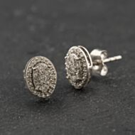 Pre-Owned 9ct White Gold 0.25ct Brilliant Cut Diamond Oval Cluster 9mm Stud Earrings 43171482