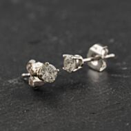 Pre-Owned 9ct White Gold 0.33ct Brilliant Cut Diamond Stud Earrings 43171486