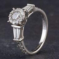 Pre-Owned 14ct White Gold Round Diamond Cluster Ring 4328058