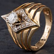 Pre-Owned 9ct Yellow Gold Diamond Fancy Cluster Ring 4328662