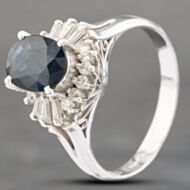 Pre-Owned Platinum 1.69ct Sapphire & 0.34ct Diamond Oval Cluster Ring 43361105
