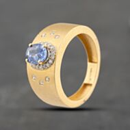 Pre-Owned 9ct Yellow Gold Sapphire & 0.24ct Diamond Oval Cluster Ring 43361139