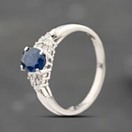 Pre-Owned Platinum 0.79ct Sapphire & 0.10ct Brilliant Cut Diamond Oval Cluster Ring 43361208