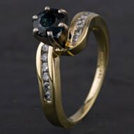 Pre-Owned 14ct Yellow Gold Sapphire & 0.24ct Brilliant Cut Diamond Diamond Set Shoulders Twist Design Fancy Ring 4336165