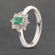 Pre-Owned Platinum Emerald & 0.33ct Brilliant Cut Diamond Oval Cluster Ring 43371062