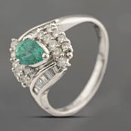 Pre-Owned Platinum 0.67ct Emerald & 0.45ct Diamond Cluster Ring 43371074