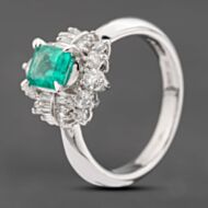 Pre-Owned Platinum 0.73ct Emerald & 0.50ct Diamond Cluster Ring 43371079