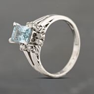 Pre-Owned Platinum 0.96ct Aquamarine & 0.13ct Diamond Rectangular Cluster Ring 43401021