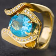 Pre-Owned 18ct Yellow Gold 5.75ct Blue Topaz & 0.25ct Diamond Large Abstract Ring 4345029