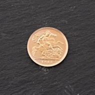 Pre-Owned 22ct Yellow Gold 1982 Queen Elizabeth II Half Sovereign Coin 47011184