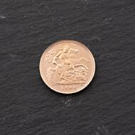 Pre-Owned 22ct Yellow Gold 1982 Queen Elizabeth II Half Sovereign Coin 47011192