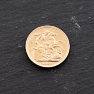 Pre-Owned 22ct Yellow Gold 1899 Queen Victoria Full Sovereign Coin 47021266