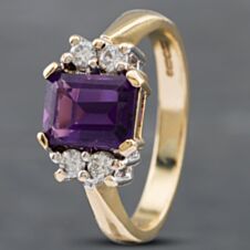 Pre-Owned 9ct Yellow Gold Amethyst & Cubic Zirconia Dress Ring 41102354