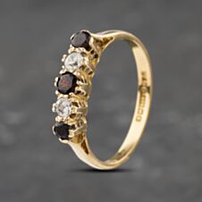 Pre-Owned Vintage 9ct Yellow Gold Synthetic White Spinel And Garnet Graduated Five Stone Ring 41103129