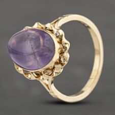 Pre-Owned 9ct Yellow Gold Amethyst Cabachon Dress Ring 41103287