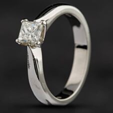 Pre-Owned Platinum 0.40ct Princess Cut Diamond Solitaire Ring 4112283
