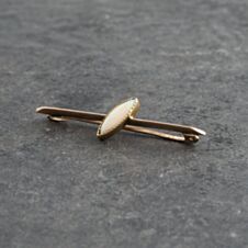 Pre-Owned Vintage Yellow Gold Opal Bar Brooch 41131123