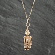 Pre-Owned 9ct Yellow Gold Multi Stone Clown Pendant & 18 Inch Trace Chain 41141951