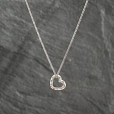 Pre-Owned 9ct White Gold 0.05ct Diamond Rubover Set Pendant & 16 Inch Curb Chain 41142378