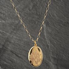 Pre-Owned 9ct Yellow Gold Foliate Hand Engraved Locket Pendant & 22 Inch Belcher Chain 41142533