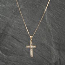 Pre-Owned 9ct Yellow Gold Cubic Zirconia Channel Set Cross Pendant & 16 Inch Box Chain 41142554