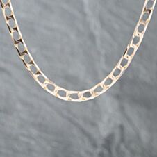 Pre-Owned 9ct Yellow Gold Square 18 Inch Curb Chain 41161647