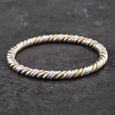 Pre-Owned 9ct Two Colour Gold Twisted Standard Hinged Bangle 41211194