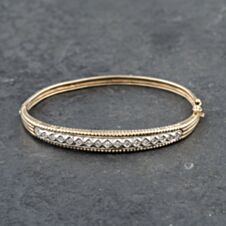 Pre-Owned 9ct Two Colour Gold Diamond Standard Hinged Bangle 41211333