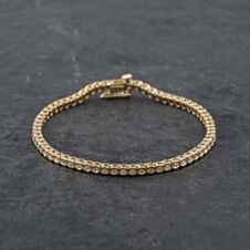 Pre-Owned 18ct Yellow Gold Diamond 7 Inch Tennis Bracelet 41281513