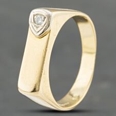 Pre-Owned 9ct Yellow Gold Brilliant Cut Diamond Set Oblong Signet Ring 41341528