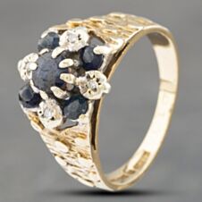 Pre-Owned Vintage 9ct Yellow Gold Sapphire & Diamond Patterned Shoulders Cluster Ring 41382373