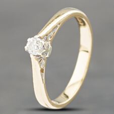 Pre-Owned 9ct Yellow Gold 0.10ct Brilliant Cut Diamond Solitaire Ring 41382402
