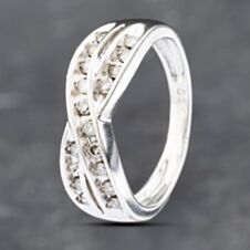 Pre-Owned 9ct White Gold 0.25ct Brilliant Cut Diamond Crossover Ring 41382651