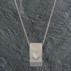 Pre-Owned 18ct White Gold 0.41ct Brilliant Cut Diamond Pendant & 17 Inch Trace Chain 4139399