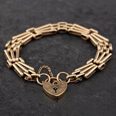 Pre-Owned 9ct Yellow Gold 7 Inch Gate Bracelet 41531141
