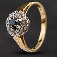 Pre-Owned Vintage Yellow Gold Sapphire & Diamond Cluster Ring 4158493