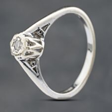 Pre-Owned 9ct White Gold Brilliant Cut Diamond Solitaire Ring 41671480