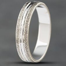 Pre-Owned 9ct Yellow Gold Edged 4mm Wedding Ring 41871049